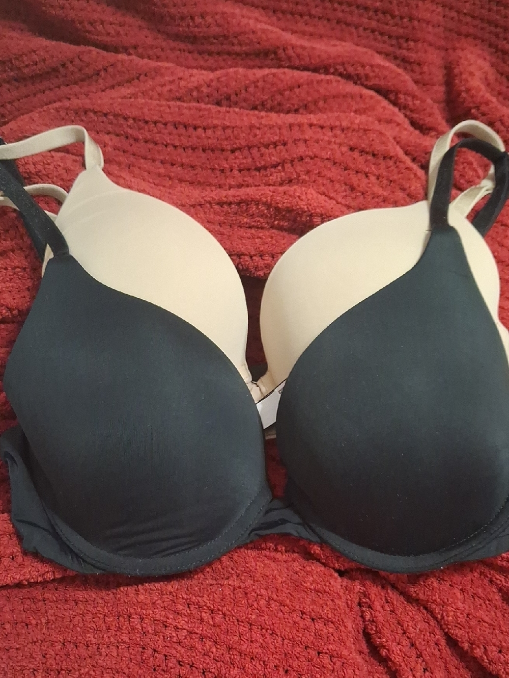 Victoria's Secret 2-Bra Bundle